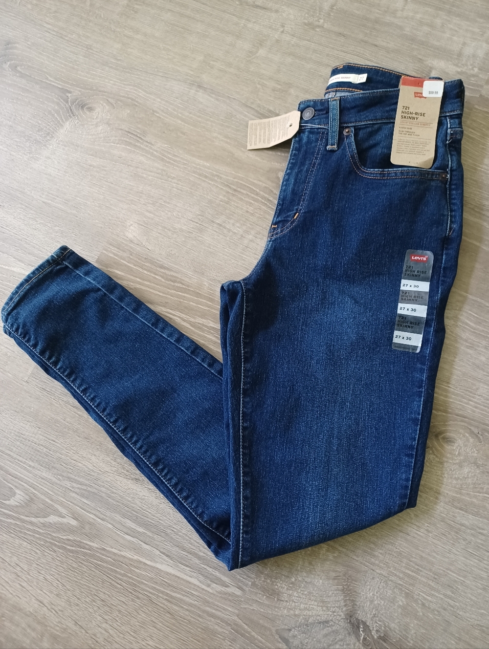 NWT Levi's 721 High-Rise Skinny Jeans